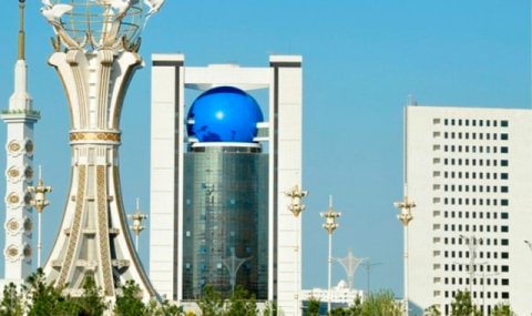 Туркменские службы спасли экипаж иранского сухогруза