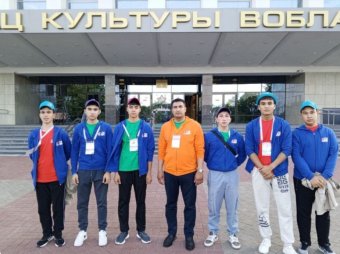 Школьники из Туркменистана участвуют в международной патриотической акции