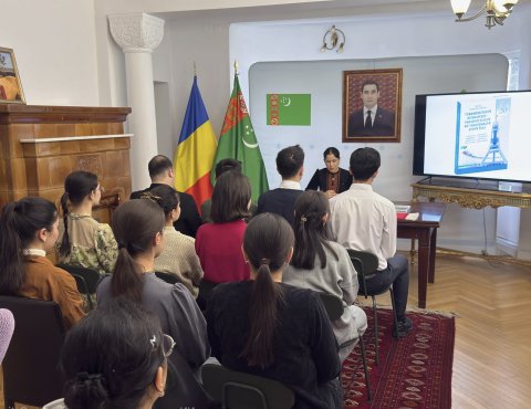 В Бухаресте презентовали книгу Президента Туркменистана о Нейтралитете
