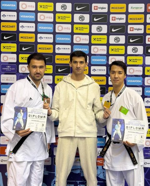 Туркменские каратисты завоевали медали на международном турнире в Белграде