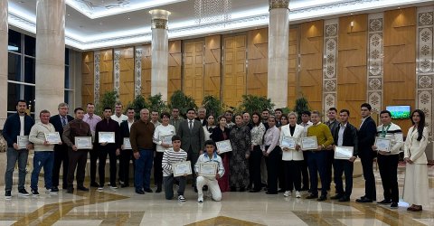 Успехи и новые возможности тенниса обсудили в Туркменистане