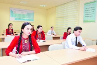 В Туркменистане в новом учебном году вузы примут 16 782 студентов