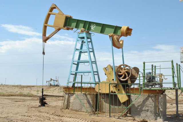  Нефтяники ГК «Türkmennebit» добиваются высоких производственных показателей                