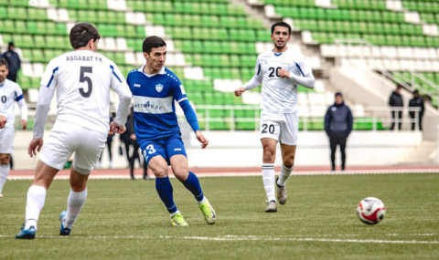 В Ашхабаде начались матчи Кубка Федерации футбола Туркменистана