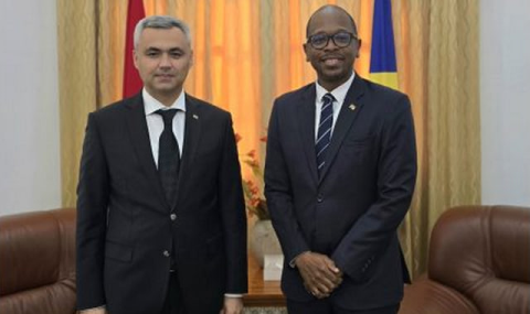 Посол Туркменистана в ОАЭ провёл встречу с послом Сейшельских Островов