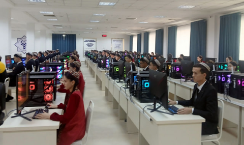 В Ашхабаде на конференции рассмотрели перспективы развития ИИ