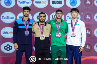 Туркменский борец завоевал бронзу юношеского чемпионата Азии