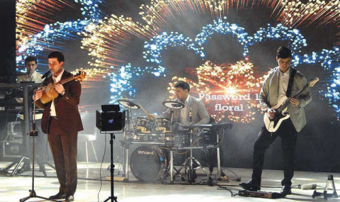 Предновогодние концерты собрали вместе ведущие культурные площадки Ашхабада