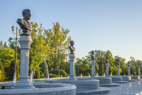 Туркменский студент присоединился к международному языковому лагерю в Москве