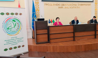 Туркменский дипломат встретился с руководством Гродненского университета