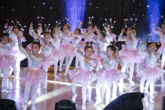 Первые шаги «Näzlije» в мире танца и гармонии