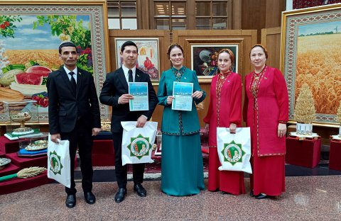 В Ашхабаде отметили лучших авторов сочинений об истории и культуре Туркменистана