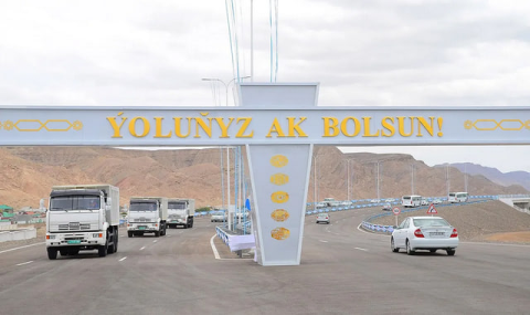 В Туркменистане началось строительство автомагистрали Туркменбаши – Гарабогаз