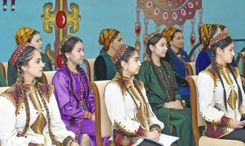 В Туркменистане пройдет конкурс творческих работ среди женщин