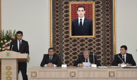 В Ашхабаде проведен учебно-консультационный семинар по работе профсоюзов