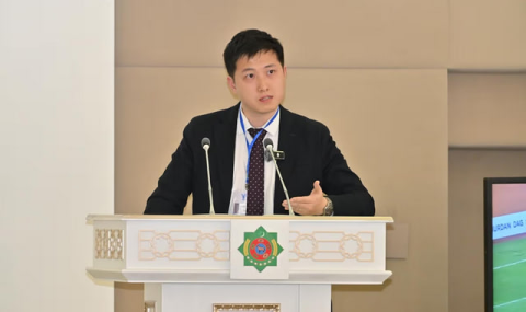 Китайский эксперт Ян Шэн выступил на медиафоруме в Ашхабаде
