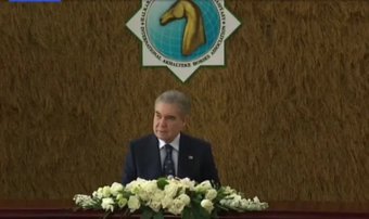 Национальный Лидер туркменского народа провёл встречу с китайскими коневодами