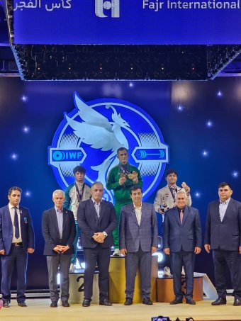 В Тегеране туркменские тяжелоатлеты завоевали 12 медалей