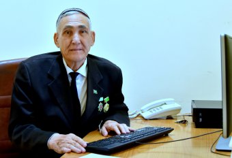 Поэт Сулейман Иламанов посвятил оду триумфаторам чемпионата в Нидерландах