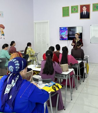 Педагогический фестиваль в Балканабаде стал шагом к инновационному образованию