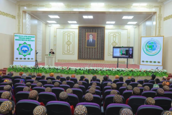 В Туркменистане рассмотрели значение туркменского языка в тюркоязычном пространстве