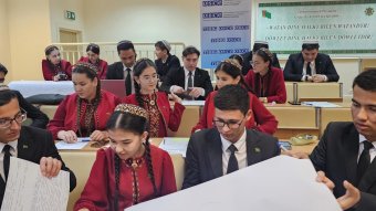 ОБСЕ помогает студентам Туркменистана осваивать навыки публичных выступлений  