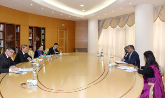В МИД Туркменистана прошли переговоры с Секретарём МИД Индии