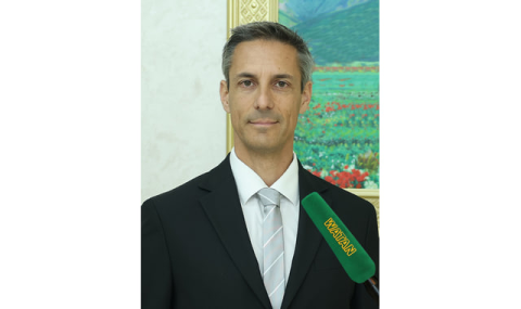 Президент Туркменистана встретился с руководителем компании «IGNFI»