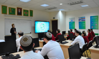 В Ашхабаде прошёл семинар о роли консультативных встреч в Центральной Азии