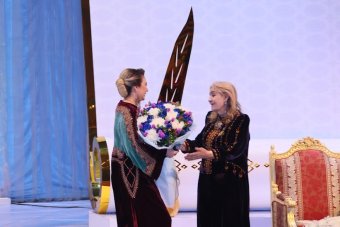 В Ашхабаде чествовали 85-летие Героя Туркменистана Амангозель Шагулыевой