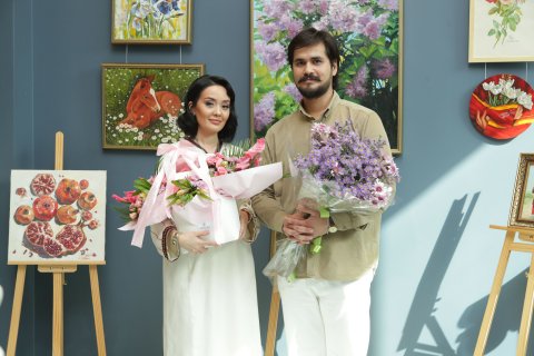 В Ашхабаде открылась выставка живописи и скульптуры «Созвучие форм и красок»