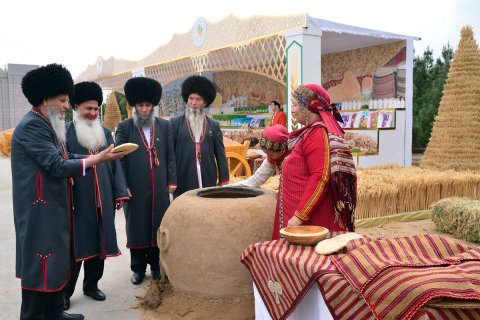 Туркменский тамдыр – символ мира и благополучия