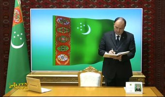 Президент Туркменистана обсудил развитие нефтегазовой отрасли