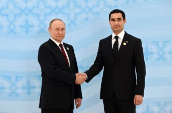 Президент Туркменистана поздравил Владимира Путина с Днём Рождения