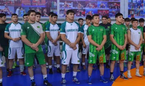 Туркменские борцы объявили календарь международных турниров