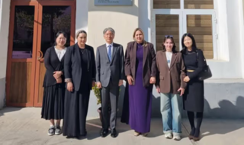 В Ашхабаде прошла встреча Посла Кореи с преподавателями Института Седжонга