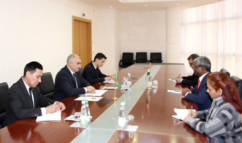 В МИД Туркменистана прошла встреча с индийским послом