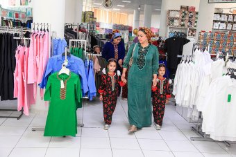 В Балканском велаяте проходят традиционные школьные базары