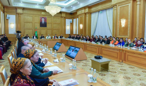 В Ашхабаде прошла международная конференция «Ynsanperwerlik ýoly»