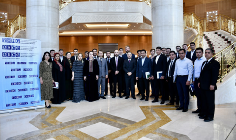 В Ашхабаде обсудили финансовую безопасность и криптовалюты