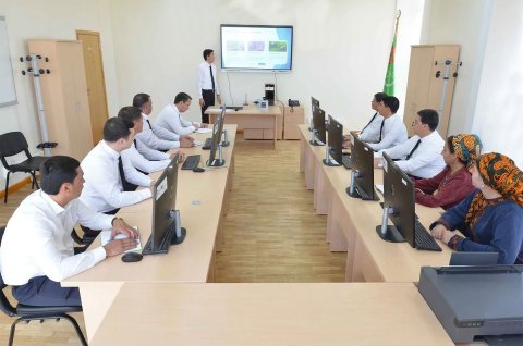 «Туркменгаз» внедряет спутниковые технологии для контроля выбросов метана 