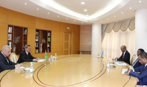 Туркменистан и Сомали укрепляют дипломатические связи