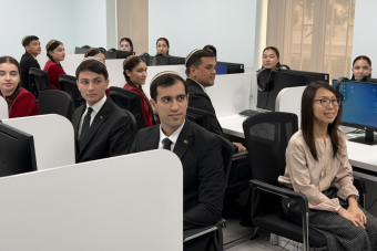 Туркменские студенты приняли участие в семинаре по грамматике японского языка