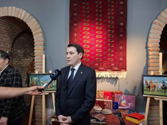 В Тбилиси открылась выставка, посвящённая туркменскому ковру