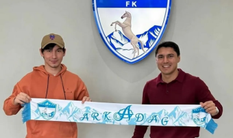 Полузащитник сборной Туркменистана Мейлис Диниев стал игроком ФК «Аркадаг»