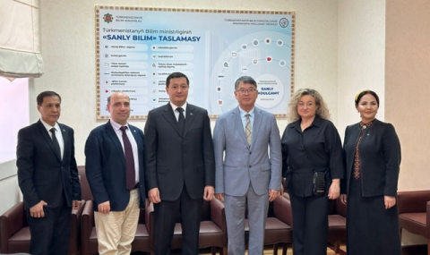 Туркменистан и ЮНЕСКО укрепляют сотрудничество в образовании