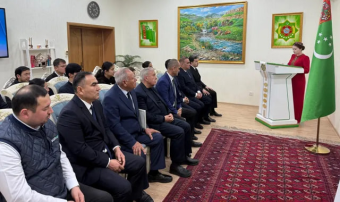 В Таджикистане представили новую книгу Президента Туркменистана