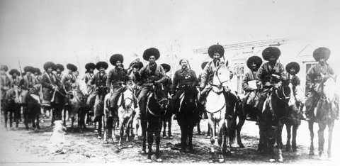 Исторический конный пробег от Коши в Ашхабаде до Кремля в Москве