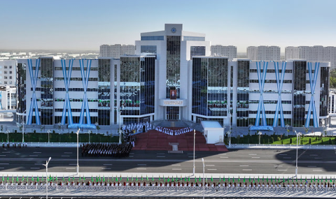 Новому ВУЗу в Туркменистане вручены ряд международных сертификатов