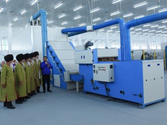 В Байрамалийском текстильном комплексе открыт новый цех по производству пряжи